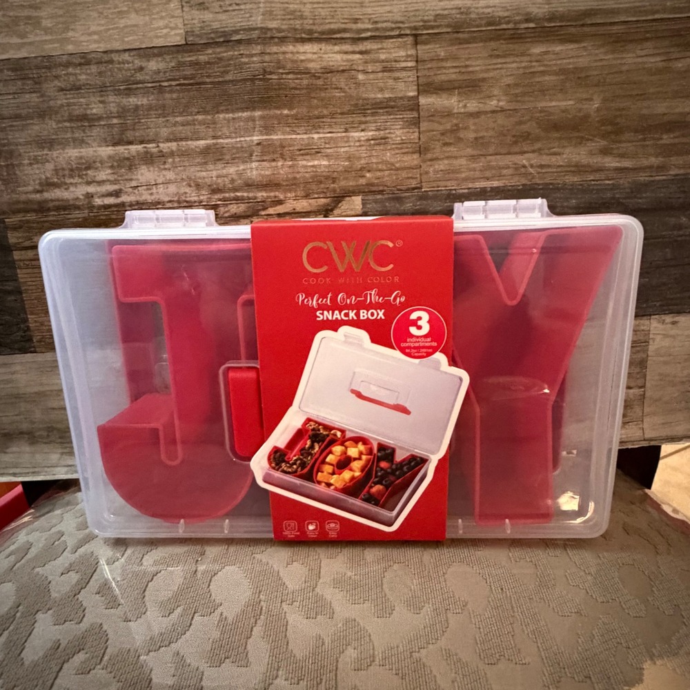 Cook With Color JOY Snack Box Red 3 Compartment On-The-Go Snackle Box TGHLS25